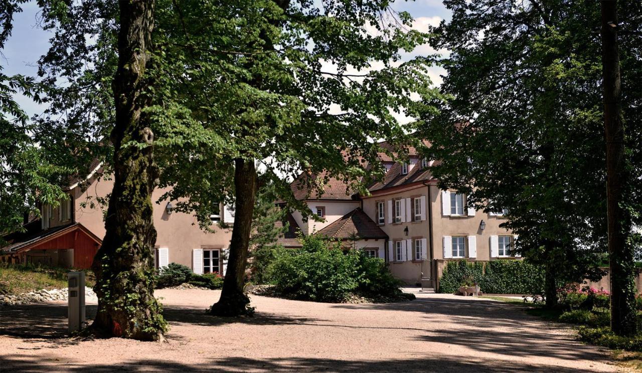 Maison D'Hotes Les Jardins De Madeleine Bernardville Bagian luar foto