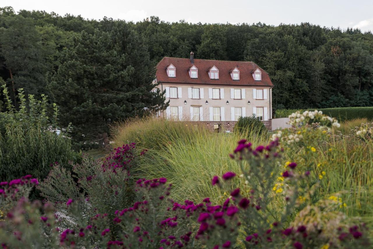 Maison D'Hotes Les Jardins De Madeleine Bernardville Bagian luar foto