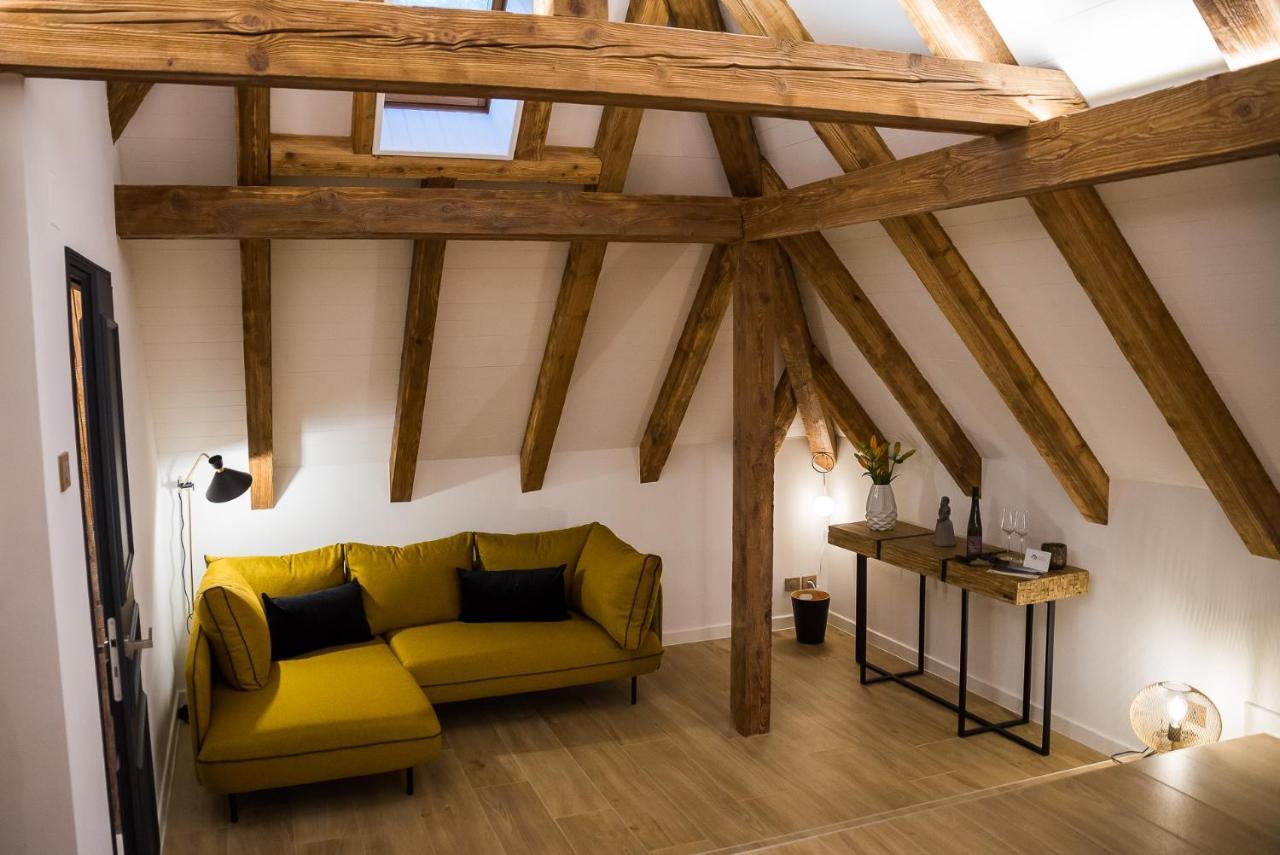 Maison D'Hotes Les Jardins De Madeleine Bernardville Bagian luar foto